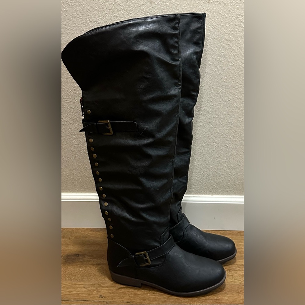 Journee brand Wide Calf Boots NEVER WORN SZ WMS 11